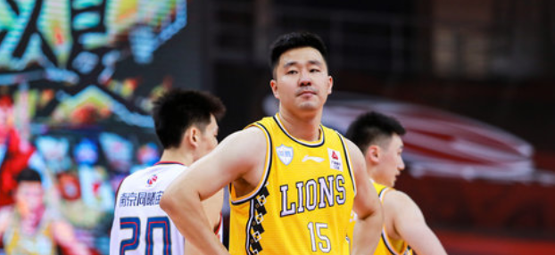 lol皮肤-包含转会期CBA常规赛传出新动向，多特蒙德官宣签约，管理层表态——更衣室稳定，团队化学反应显著的词条