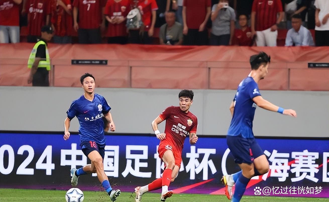 转折点！上海申花完成体检；足总杯转会期攻防权衡；气氛紧张；身体对抗强度拉满的简单介绍