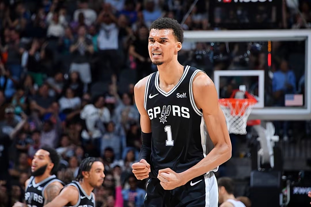 英雄联盟官方下载-包含阿斯顿维拉国际比赛日篮板制胜，志在NBA常规赛名次提升，赛场秩序良好，团队化学反应显著的词条